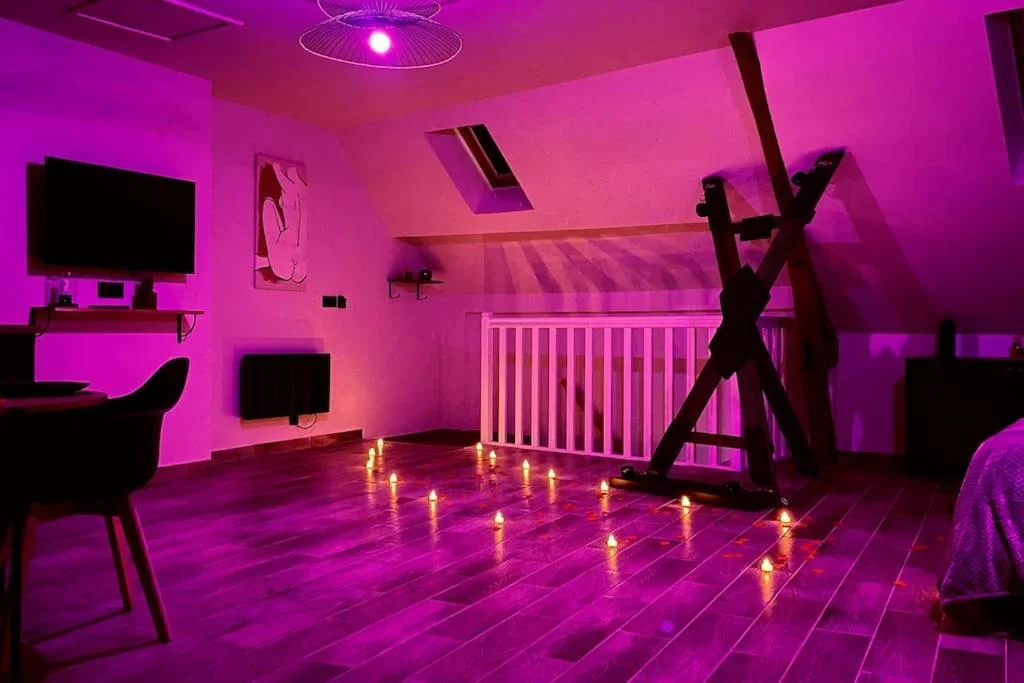Love Room Le Chalet / Jacuzzi / Sauna