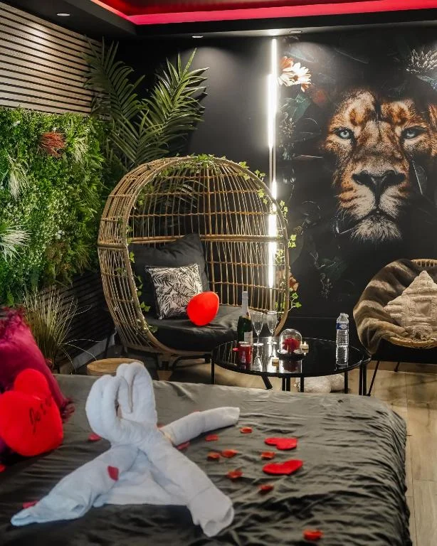 Jungle Spa