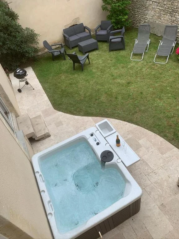 Maison d'Alice - chambre avec spa — photo 2