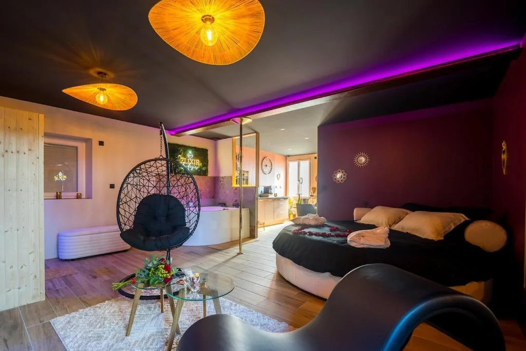 Love Room – Elixir du Désir | Expérience Romantique et Sensorielle