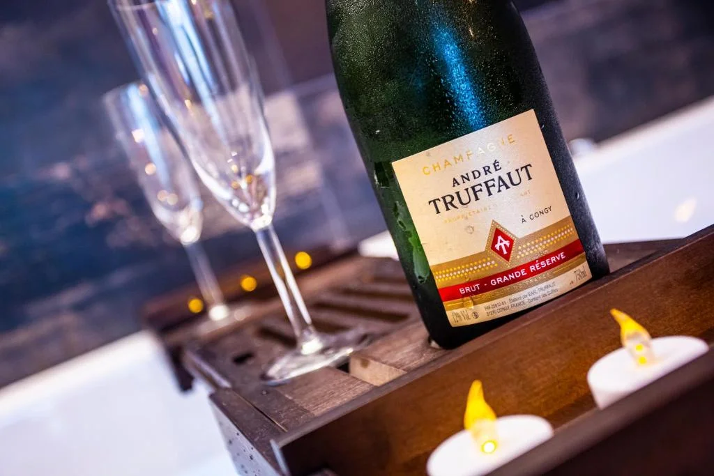 LOVROOM - SPECIAL AMOUREUX