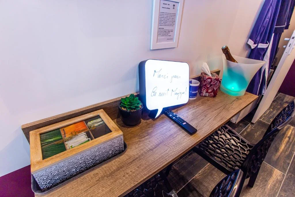 LOVROOM - SPECIAL AMOUREUX — photo 2