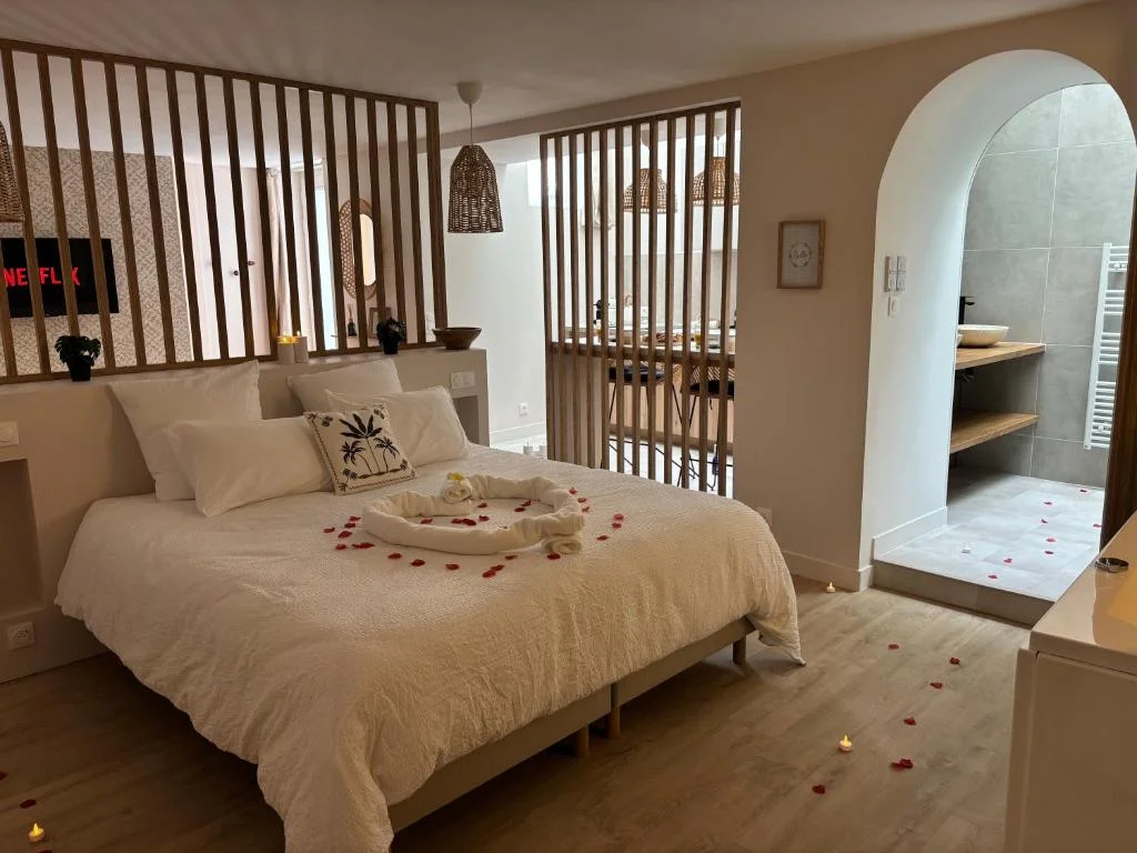 Suite Banjar-Luxe,Balnéo & Sauna — photo 2