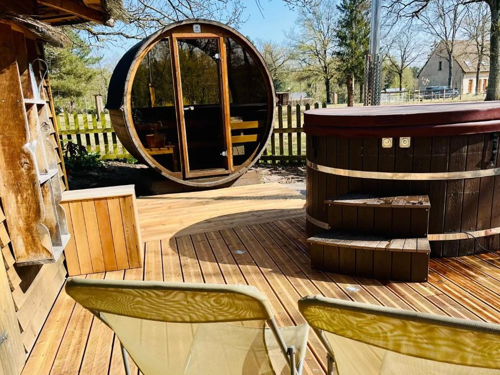 Le Nid Dans Les Bruyères