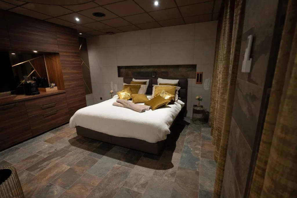 Caracalla Privé – Chambres d'hôtes avec piscine privée, jacuzzi et hammam privatifs — photo 2