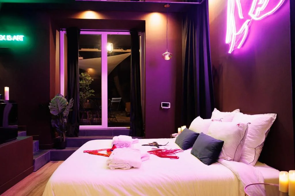 Love Room Aphrodisia | Hébergement romantique à Marseille