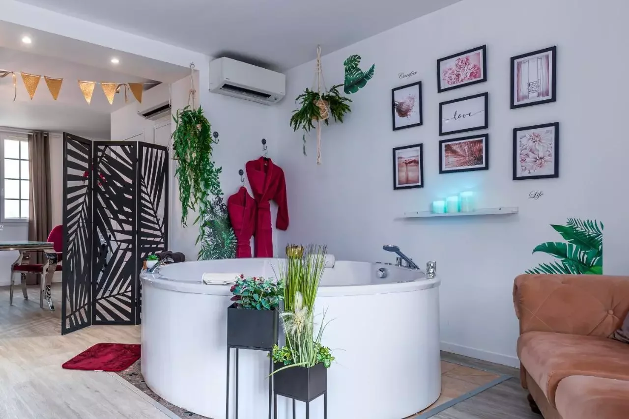 Suite L'echappee - Maison romantique - SPA