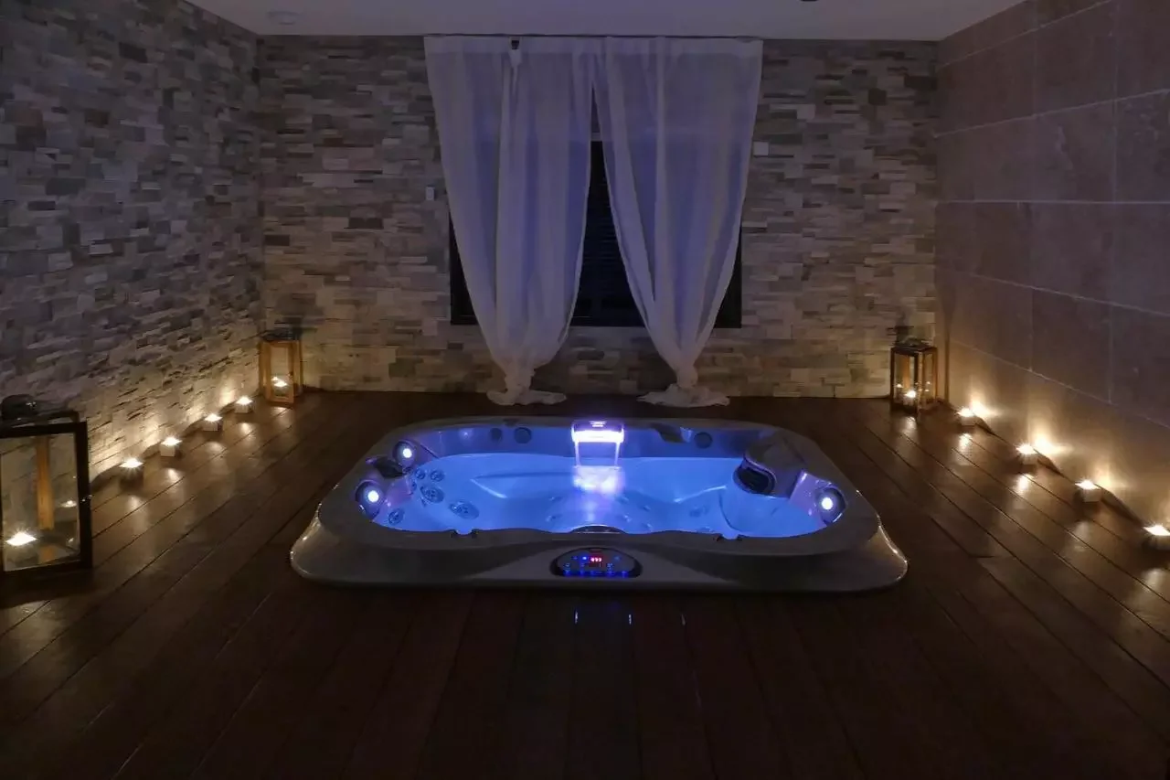 EMLAVIE Loft avec SPA privatif