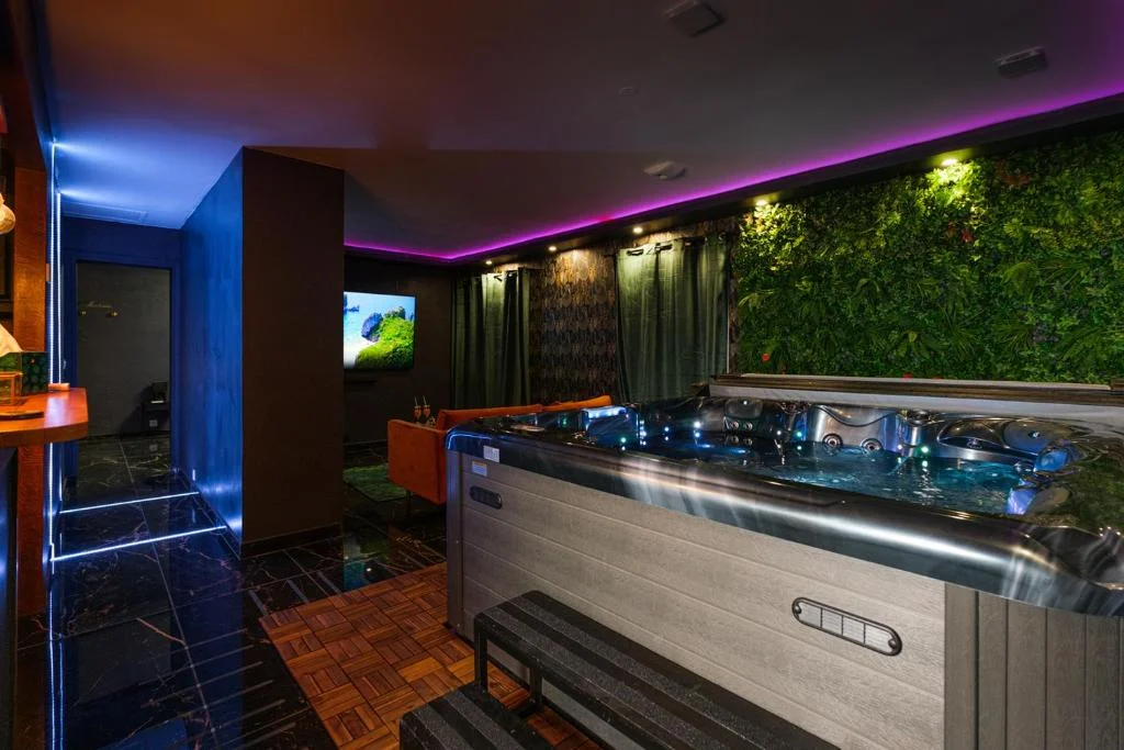 L'Escale Jacuzzi et Sauna - Parking privé - Évreux