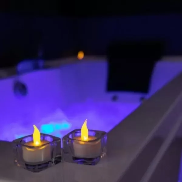 Suite romantique avec sauna et balnéo privatifs