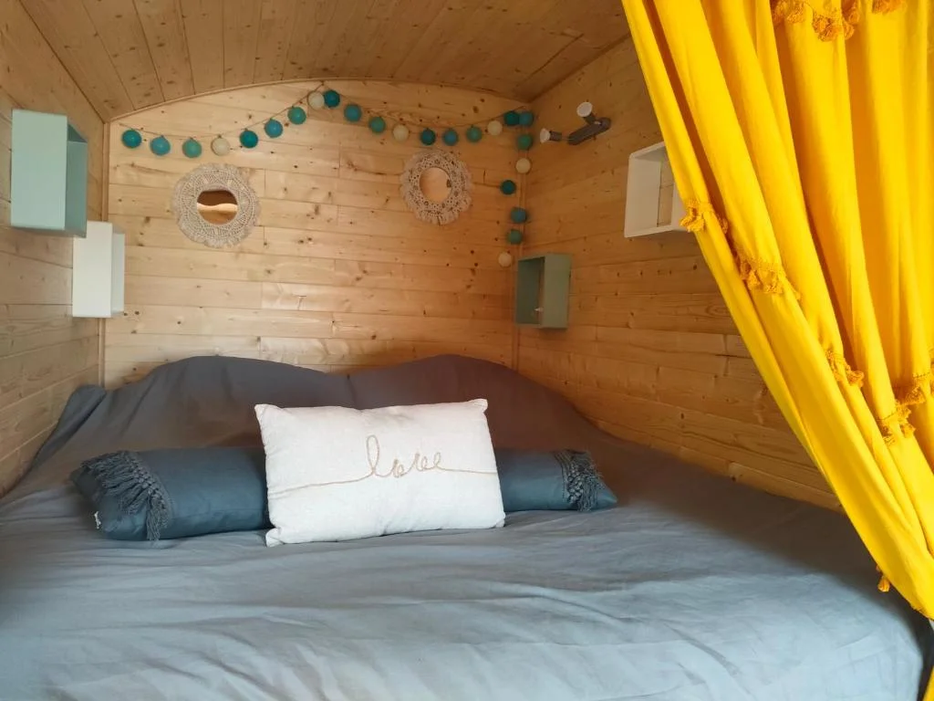 Roulotte D'Elfes : Escapade avec Vue et Bien-être — photo 2