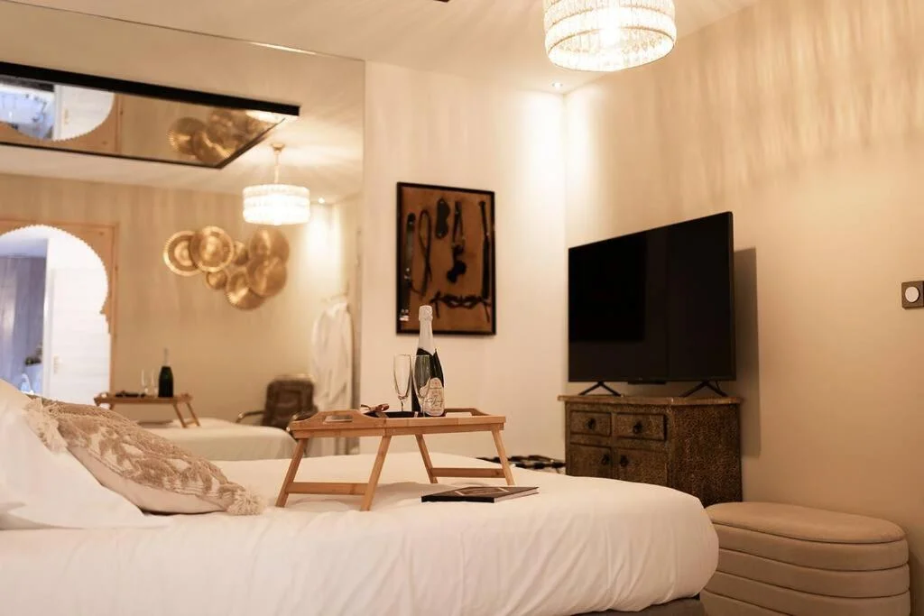 Love room Dubaï & Balnéo