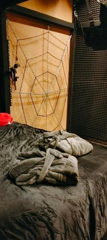 La love interdite chez love room Toulon