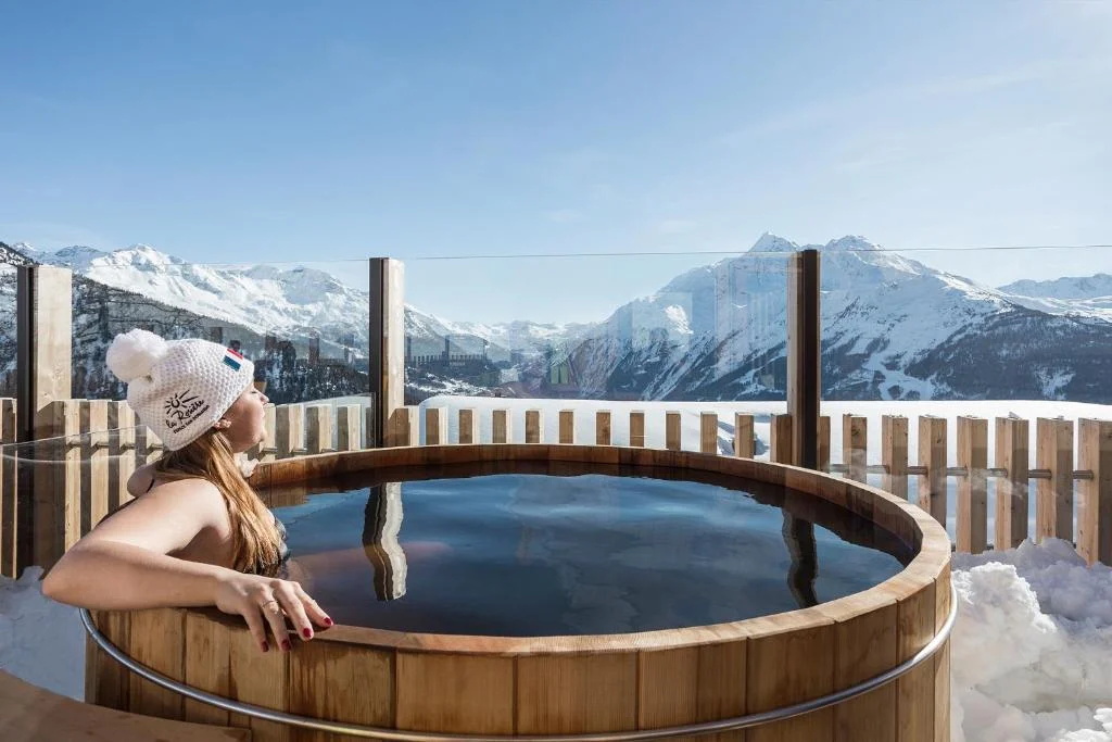 L'Hôtel Alparena & Spa vous invite à La Rosière !