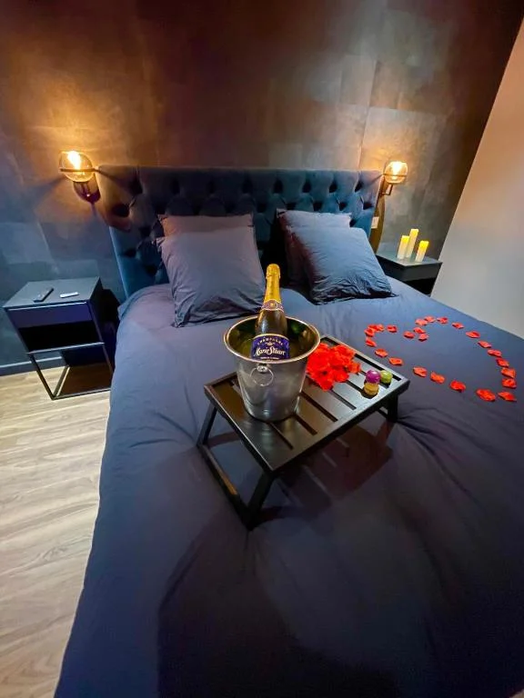 Lorient Love Room