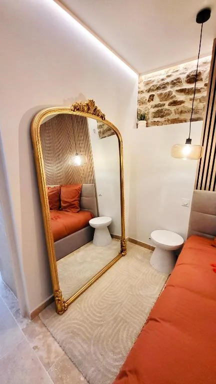 LA SUITE DELOS – JACUZZI — photo 2