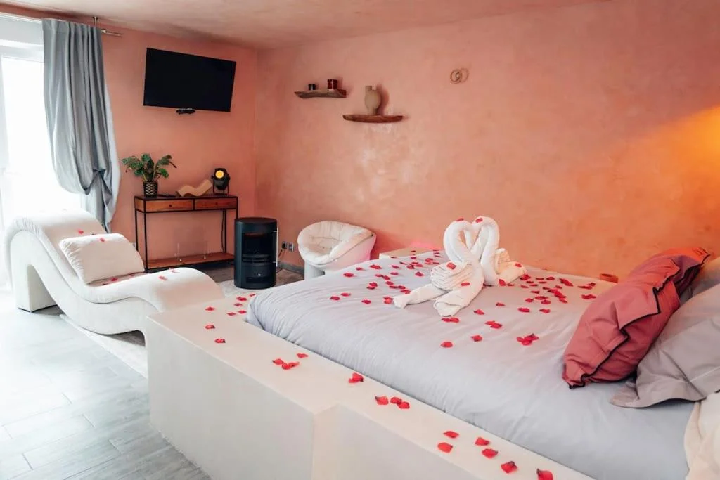 Love room jacuzzi proche Disneyland