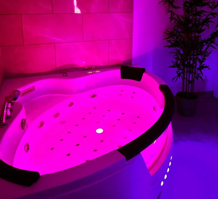 Modern SPA - Cosy & Chic