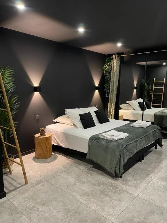 Spa & Love Exotic – Balnéo, Sauna et Parking | Détente et Bien-être — photo 2