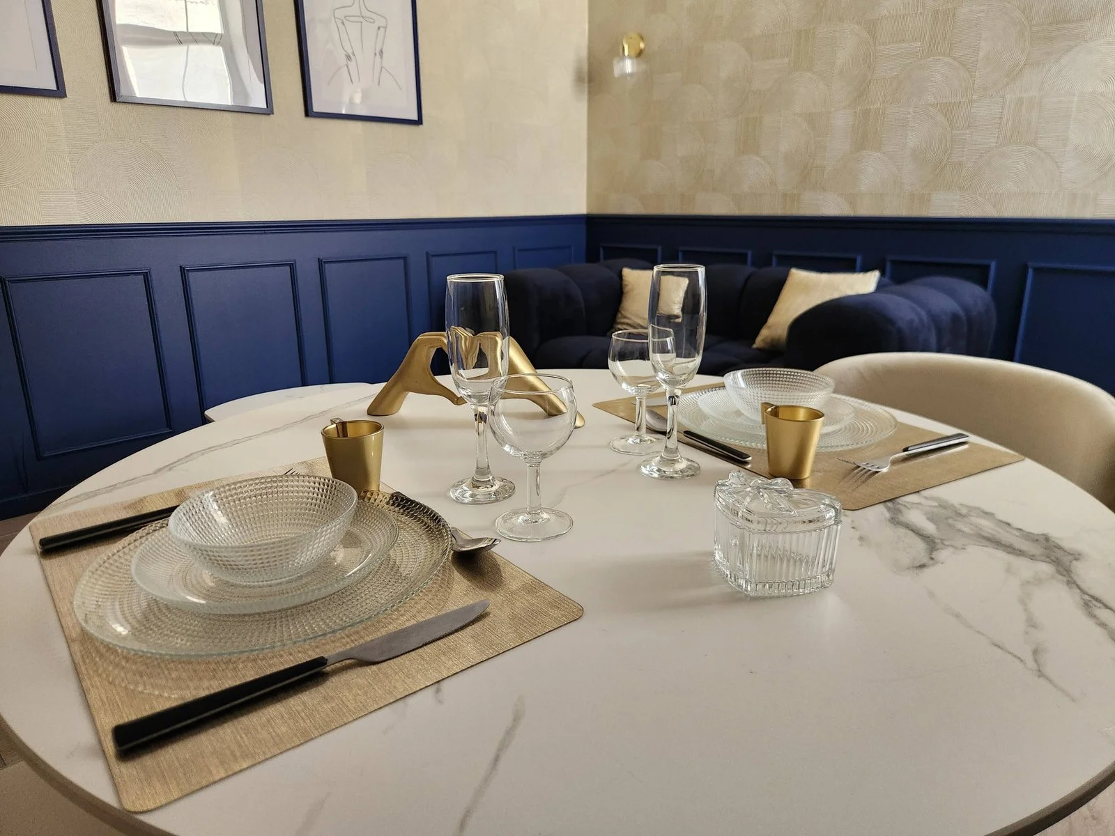 La Volupté - Loveroom - Luxe avec Jacuzzi et Sauna à Doué la Fontaine