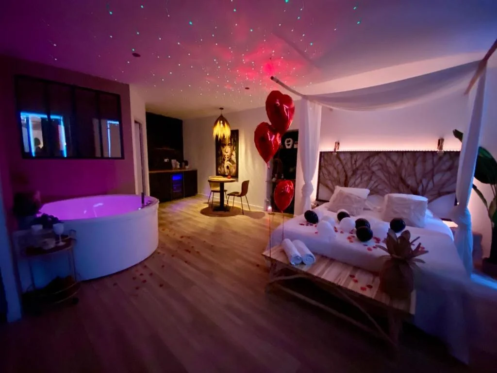 Le Bohème Spa – Loveroom à Sète | Séjour Romantique