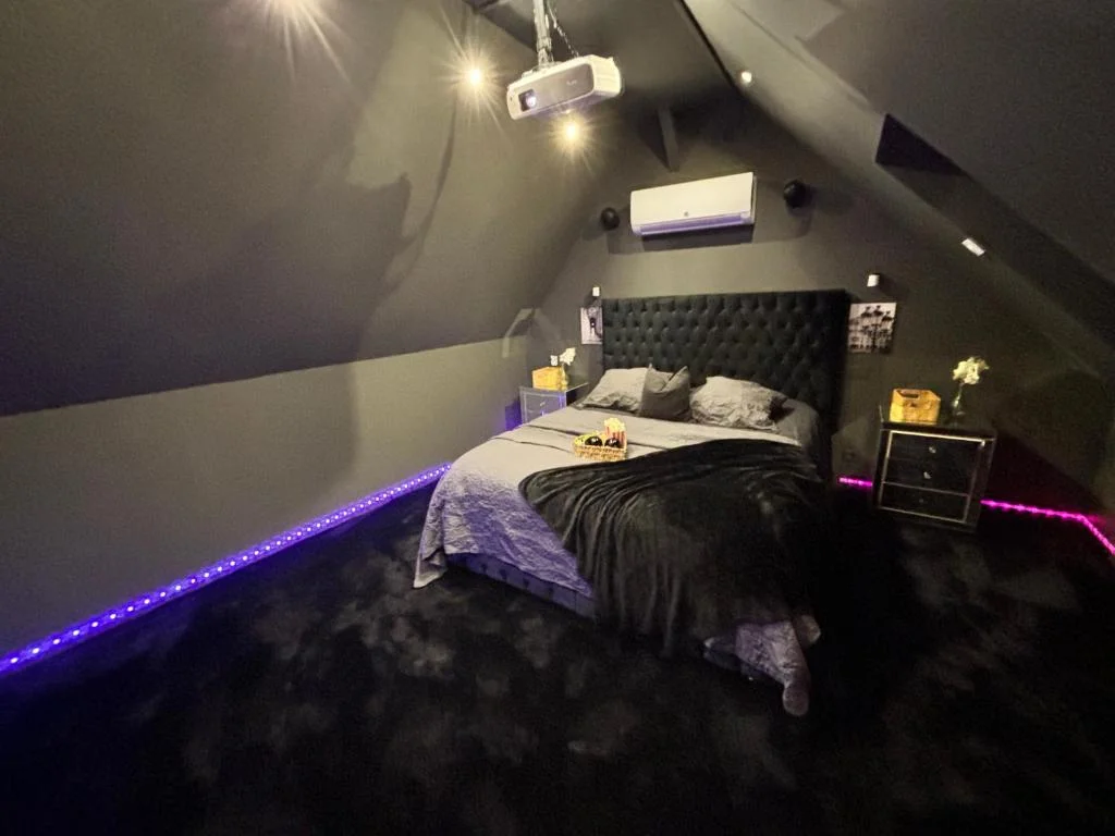 Magnifique Duplex avec Jaccuzi, Sauna et Cinema Room Privatif — photo 2