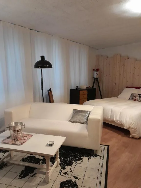 La Villa Audren Love Room Jacuzzi — photo 2