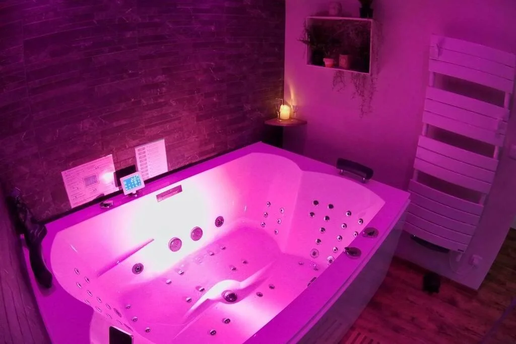 SPA privatif Love room, Le Hammam et Bulles