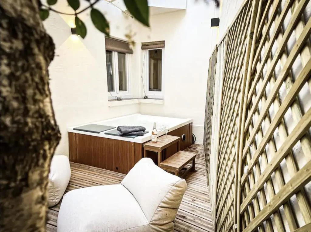 Suite luxueuse avec jardin privatif et jacuzzi