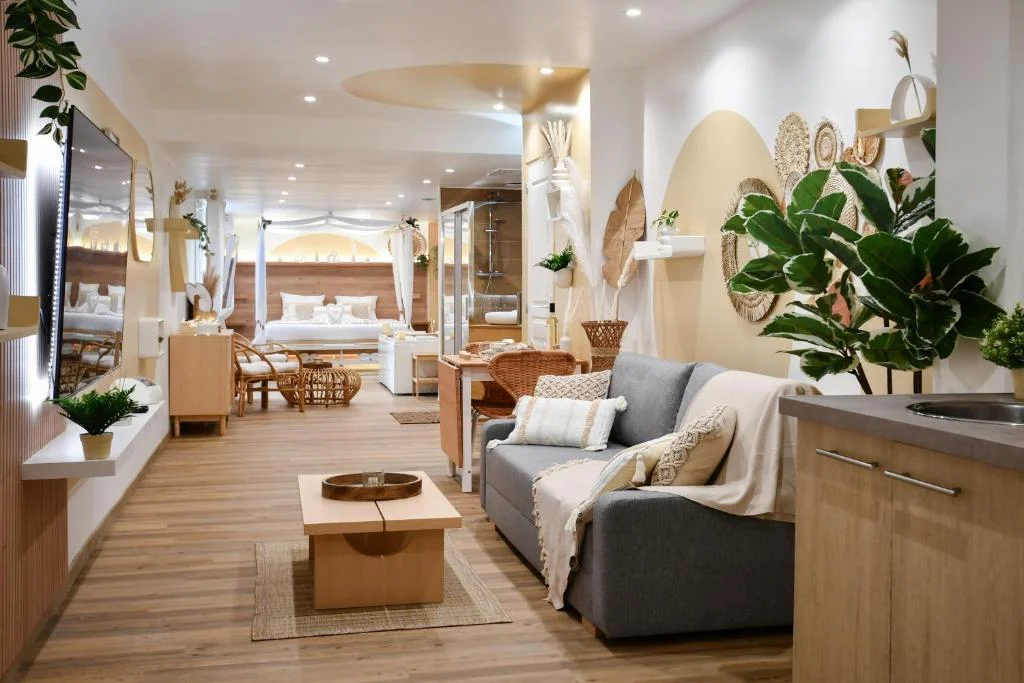 La Gioya - Love Room avec Jacuzzi et Baldaquin
