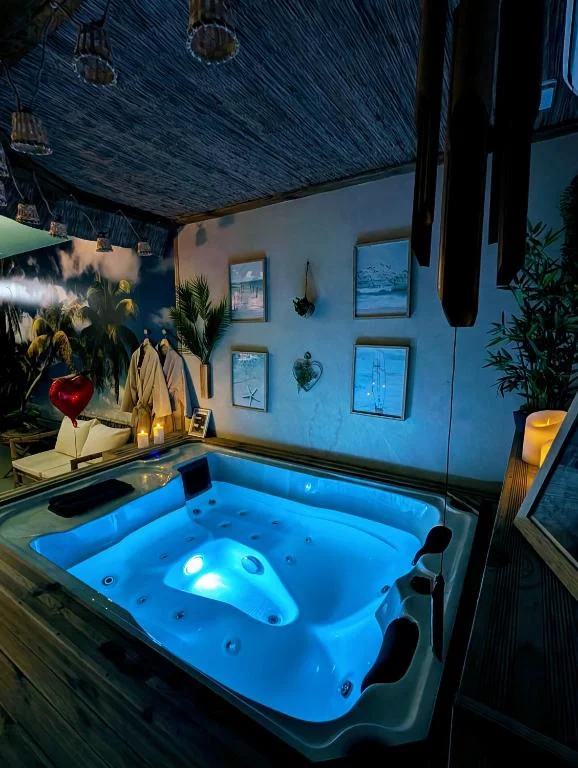 Les Spas de la Mer, Appart&Spa Aloha, 100m de la plage, Plein cœur du Grau