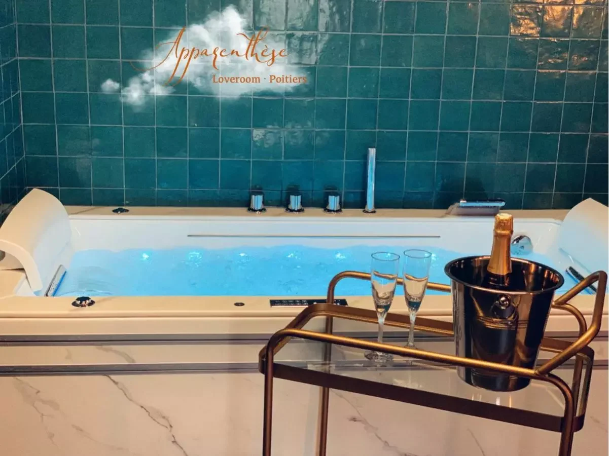 Apparenthèse Love Room Jacuzzi Sauna