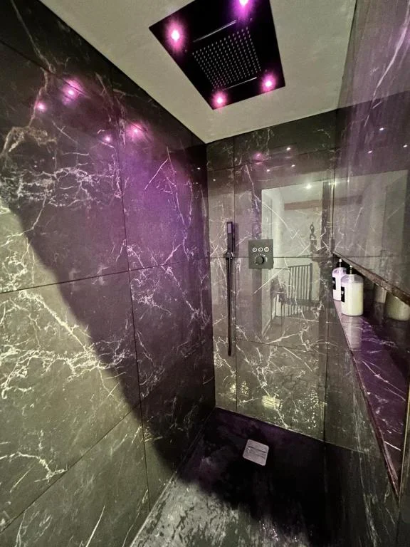 Maison suspendue avec jacuzzi privatif — photo 2