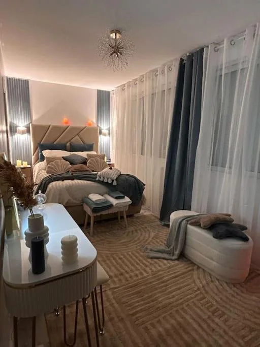 Luxueux Appartement Jacuzzi proche de Paris