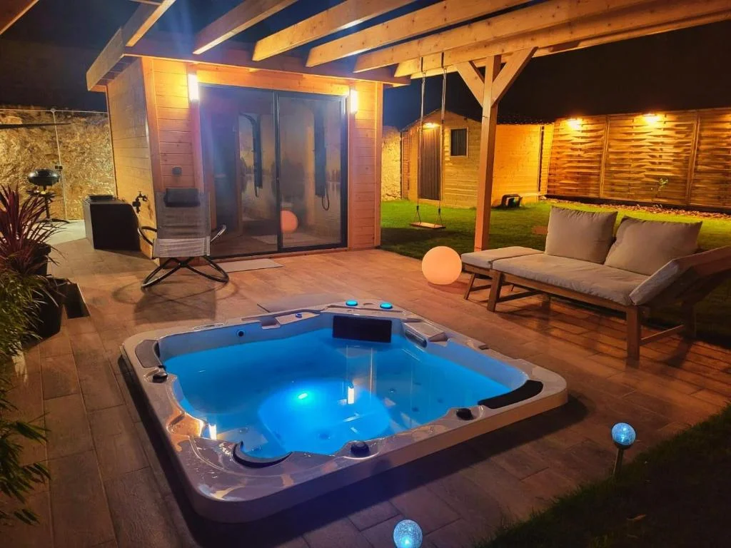 La Villa Aliénor – Spa et Cinéroom