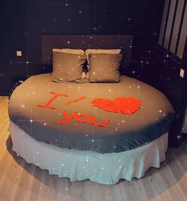 Appartement Love Room/Jacuzzi — photo 2