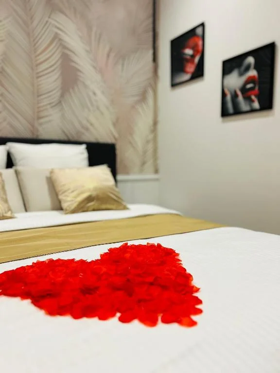 Suite Cosy Jacuzzi Troyes - Secrets d'Ana