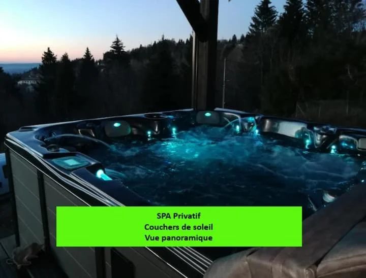 Chalet neuf avec jacuzzi privé