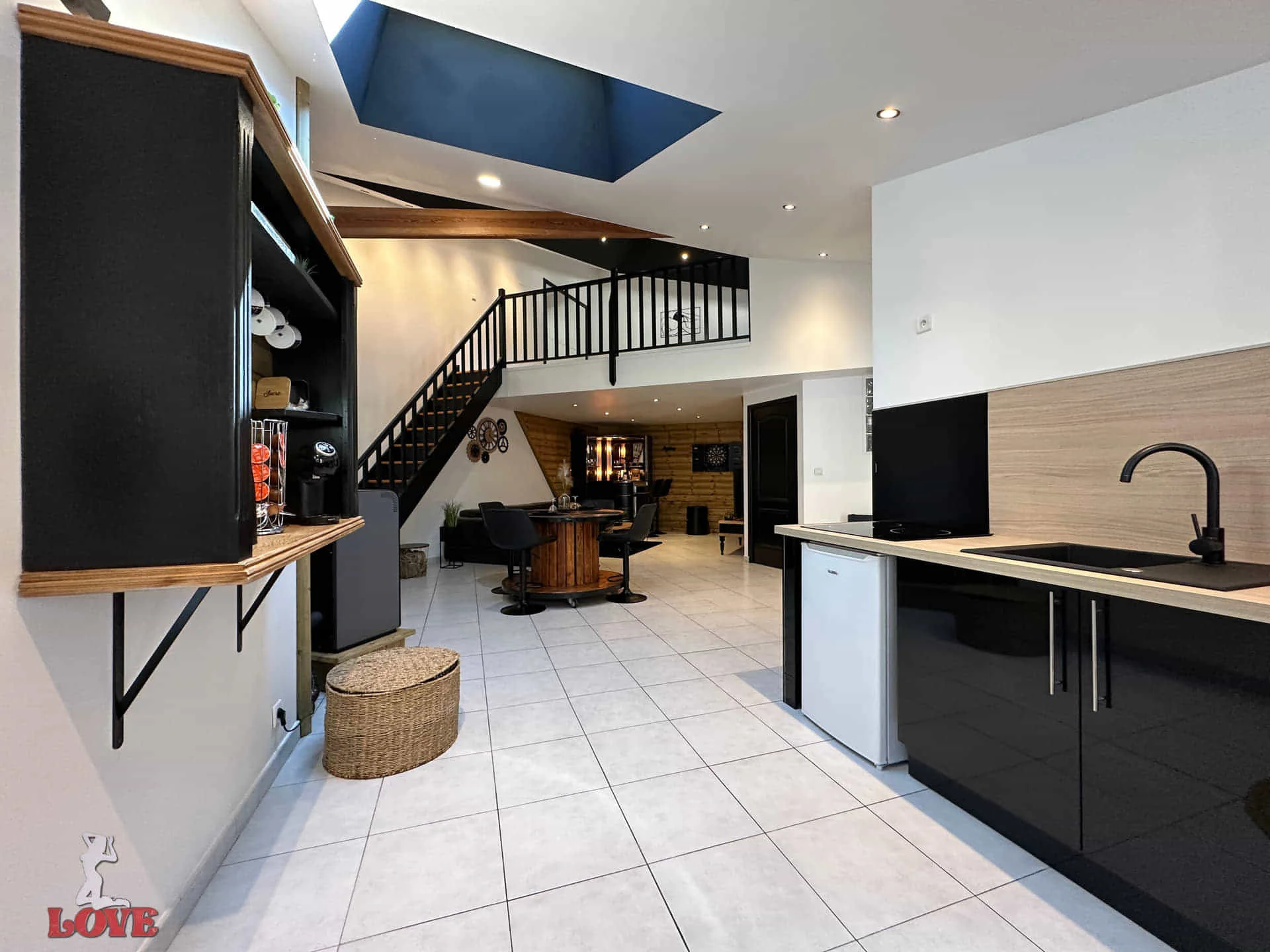 La Crèche Romantique — Love Room avec spa privatif et charme insolite — photo 2