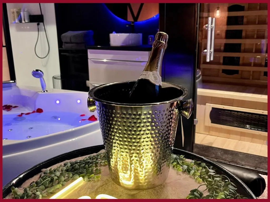 LOVE ROOM By Fanny — photo 2