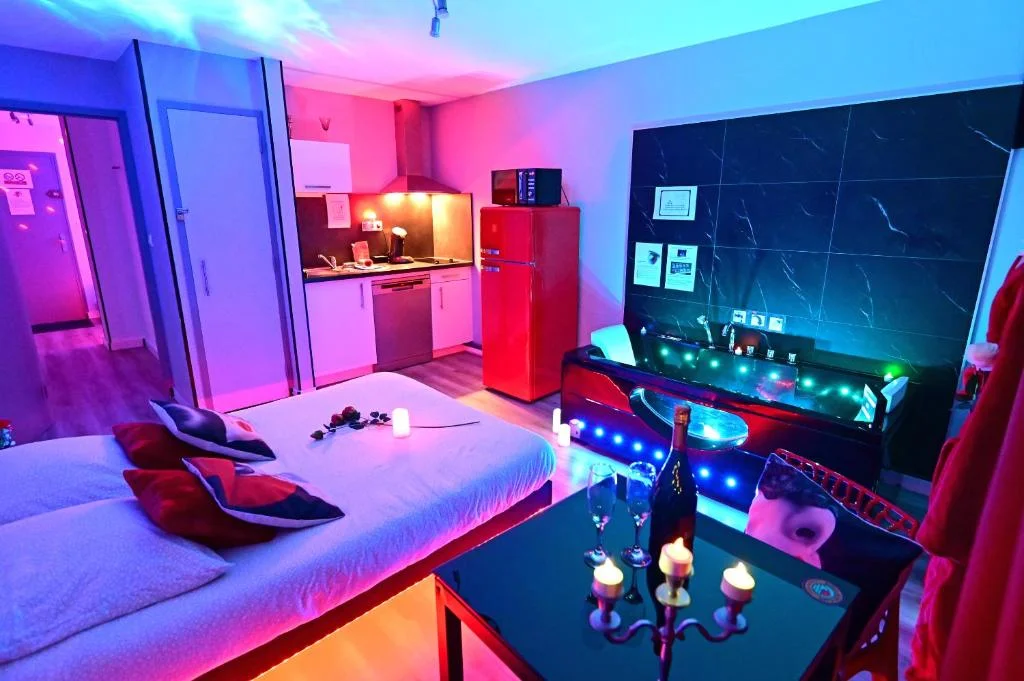 Une nuit A 2 avec Sauna Luxe