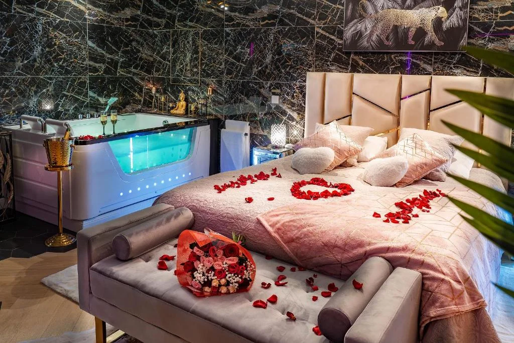 Magnifique loft / spa en face de la cathédrale !