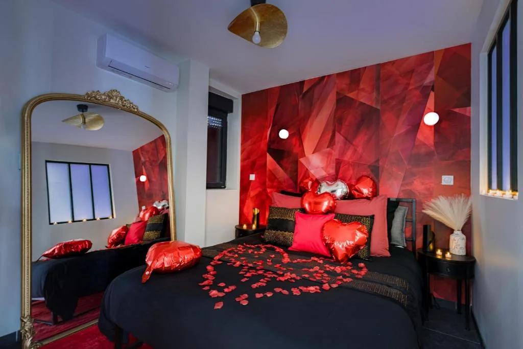 Beige Hospitalité - Ruby - Love Room — photo 2
