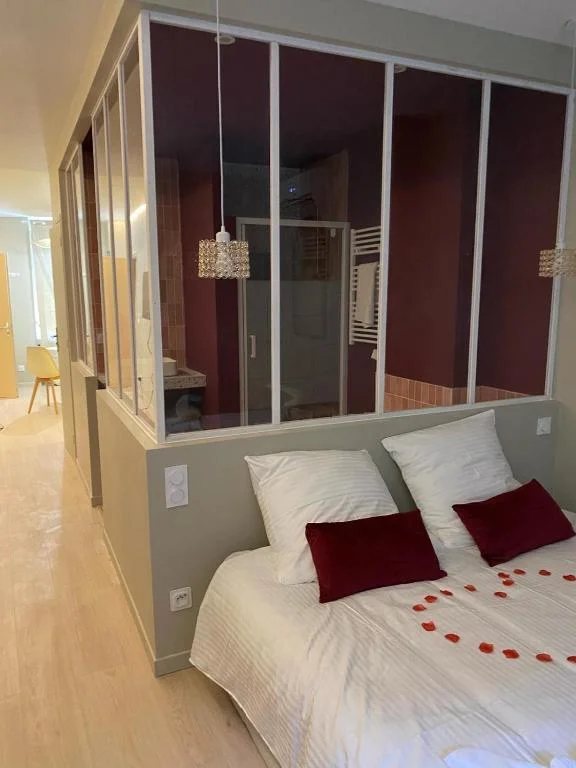 Bonbon Love, Gard, Ardèche, Cévennes — photo 2