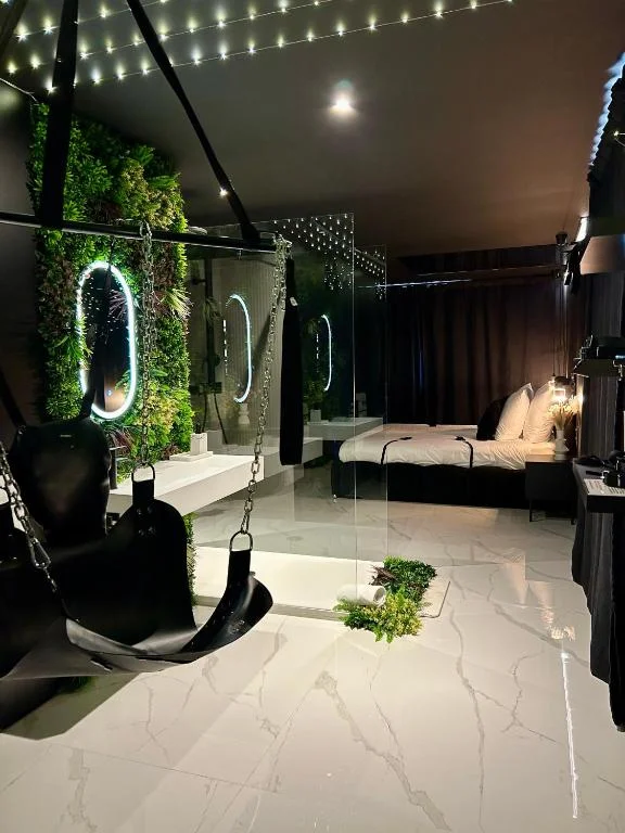 BDSM TANTRA Love Room