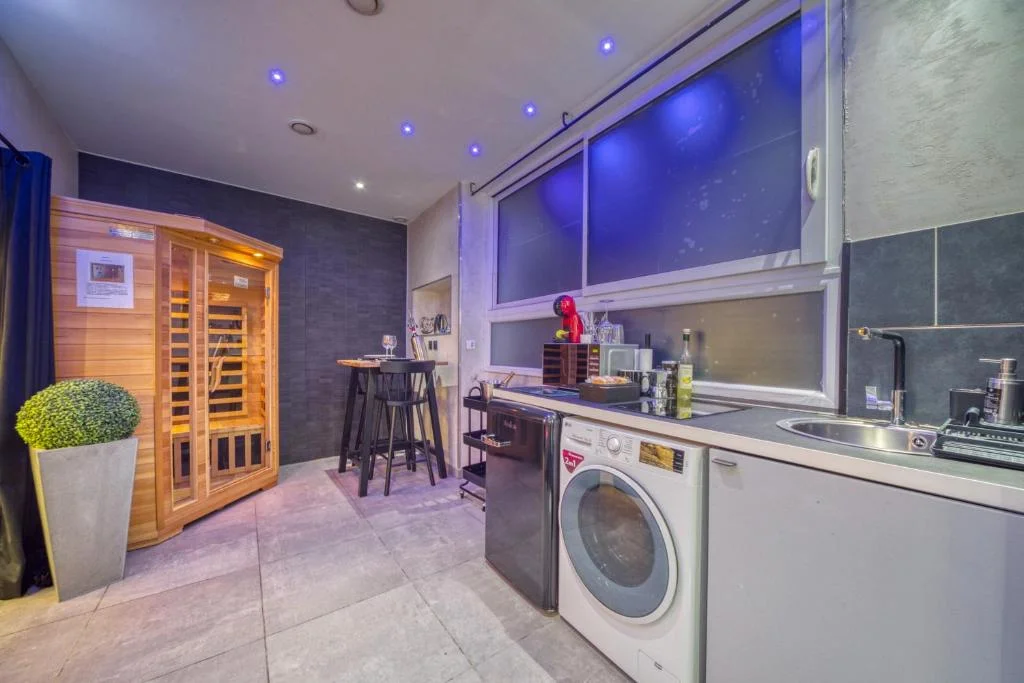 L'Eden Love - Jacuzzi / Sauna — photo 2