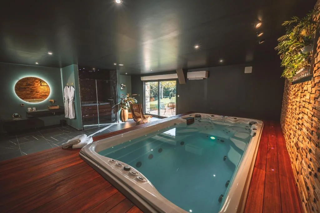 Le Secret de l'Elixir - Love gite avec Spa nage privatif et espace coquin — photo 2