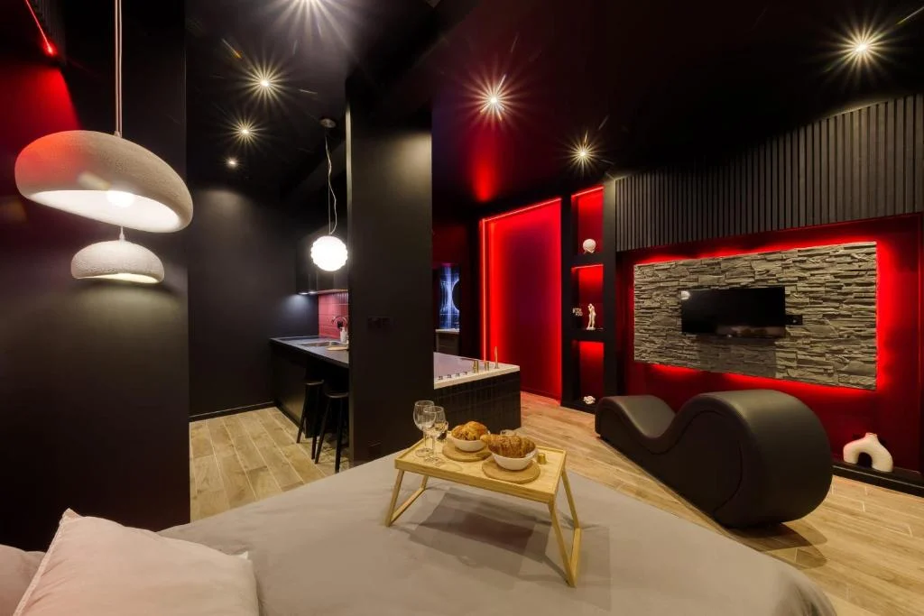 Secret Suite Deluxe - Jacuzzi — photo 2