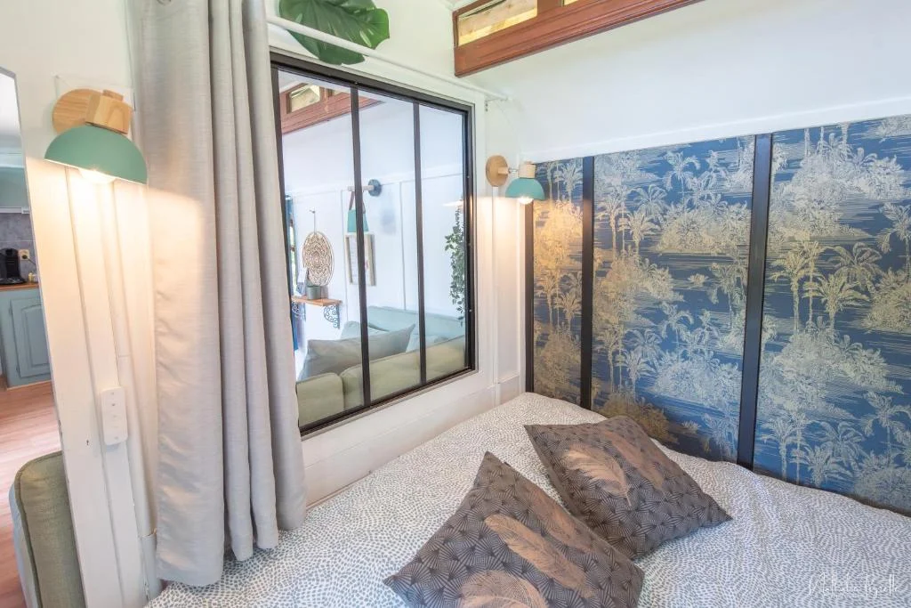 Roulotte Luxe avec Bain Nordique Privatif à Fichous-Riumayou — photo 2