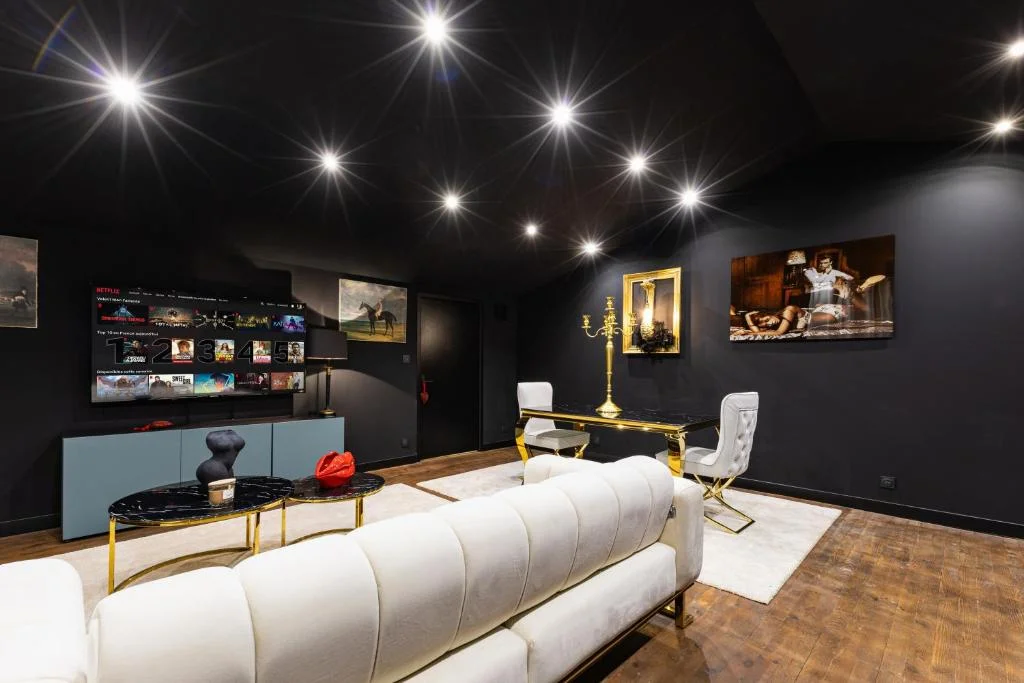 Secret Room à Arnage — photo 2